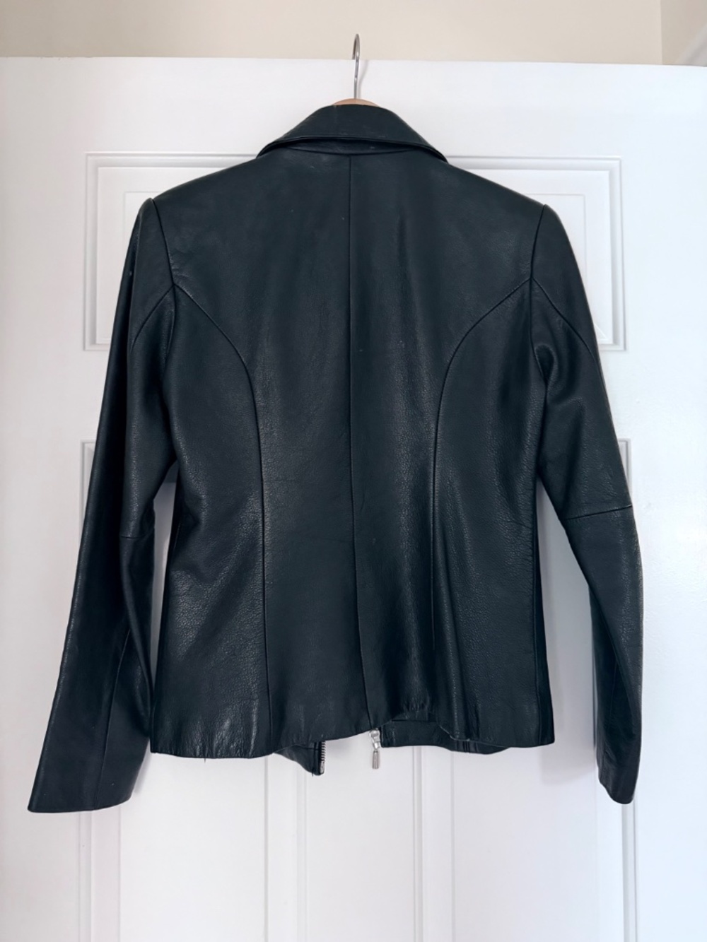 Jones New York 100% Leather Jacket Small Black Soft Zip Front Tailored - Picture 3 of 10